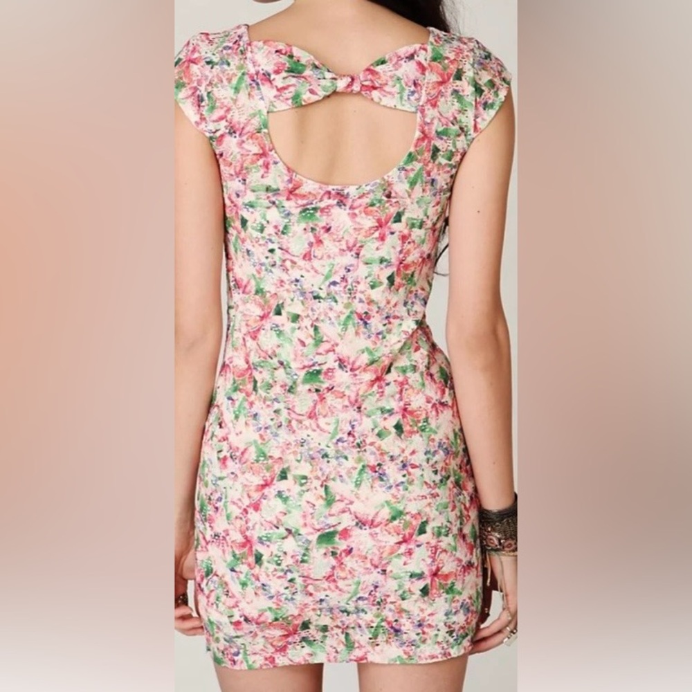 Free People Lace Floral Bodycon Dress Size XS - Picture 2 of 15